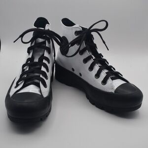 Converse All-Star Chuck Taylor AllS Surface White Patent Leather 572570C EUC